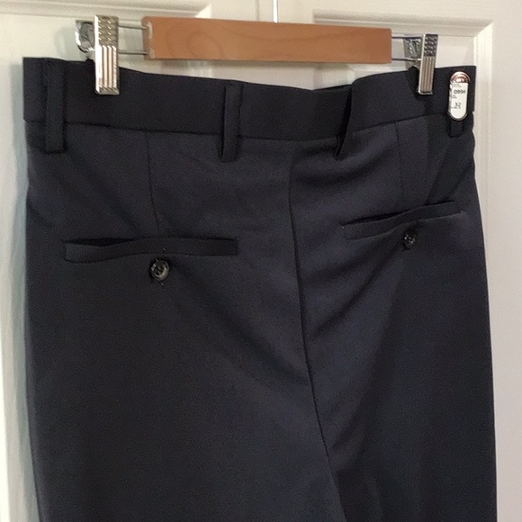 Golf Pant for Men. - Picture 3 of 9